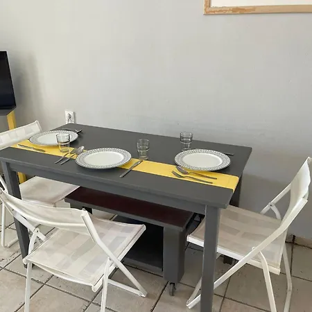 Centre With Old Port Sea View & Balcony * Tínos