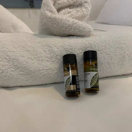 Centre With Old Port Sea View & Balcony Apartment *