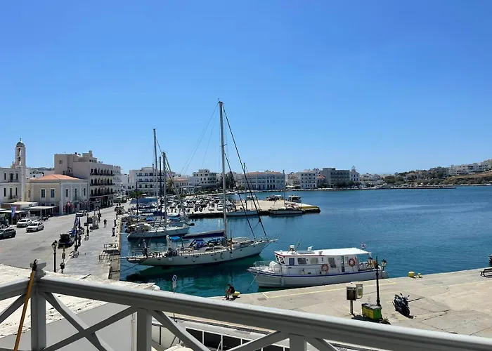 Appartement Centre With Old Port Sea View & Balcony Tínos